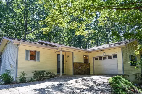 6 Vilaseca Ln, Hot Springs Village, AR 71909