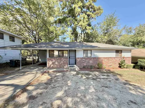 14 Southmont Dr, Little Rock, AR 72209