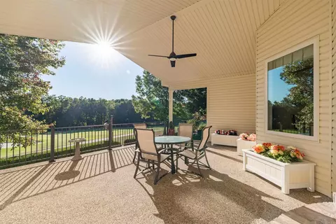 26 Elcano Dr, Hot Springs Village, AR 71909