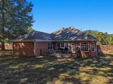 Exterior - 27 Magness Creek Dr, Cabot, AR 72023 photo 3 of 9