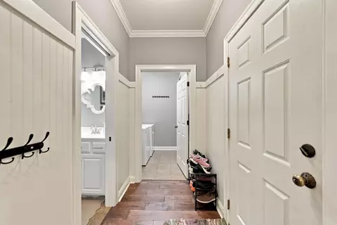 Entry Way - 4815 Dover Ln, Conway, AR 72034 photo 4 of 5