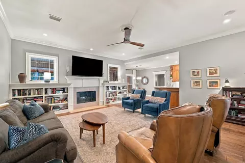 Living - 4815 Dover Ln, Conway, AR 72034 photo 3 of 4
