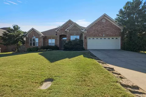 Exterior - 4815 Dover Ln, Conway, AR 72034 photo 4 of 5