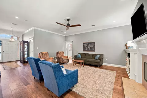 Living - 4815 Dover Ln, Conway, AR 72034 photo 4 of 4