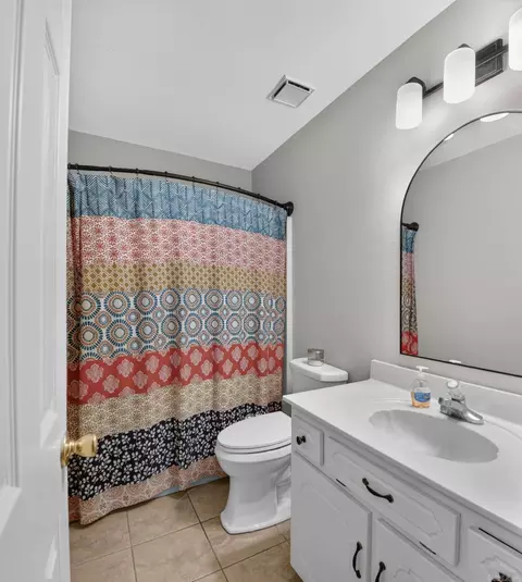 Bath - 32 G St, Cabot, AR 72023 photo 1 of 3