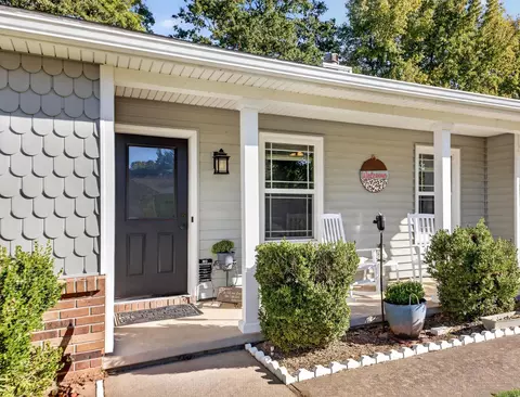 Exterior - 32 G St, Cabot, AR 72023 photo 4 of 13