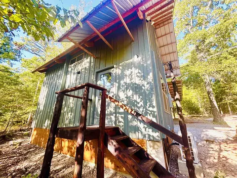 Exterior - 261 Mitchell Rd, Mountain View, AR 72560 photo 6 of 7