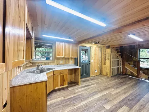 Kitchen - 261 Mitchell Rd, Mountain View, AR 72560 photo 1 of 1