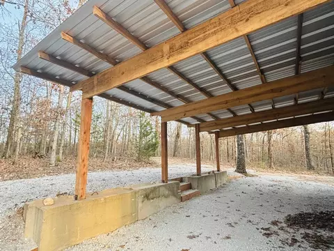 Exterior - 261 Mitchell Rd, Mountain View, AR 72560 photo 5 of 7