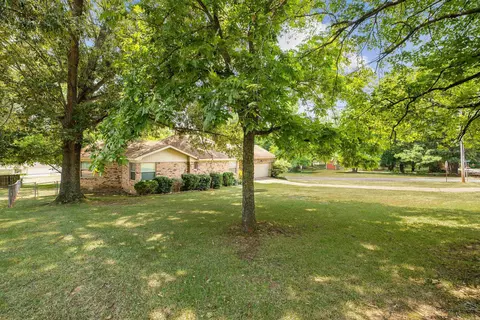 Exterior - 305 Ruth St, Benton, AR 72019 photo 11 of 13