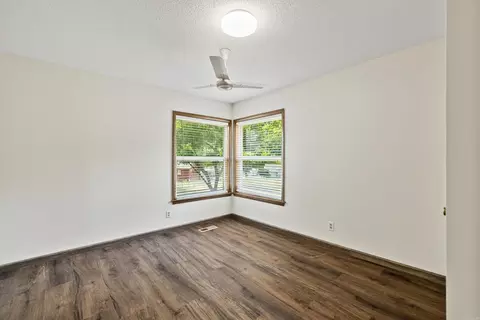 Bedroom - 305 Ruth St, Benton, AR 72019 photo 2 of 4