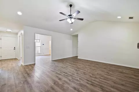 Living - 325 Madison Place Cir, Benton, AR 72015 photo 4 of 4