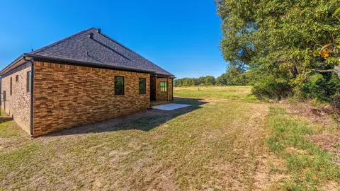 Exterior - 18 Avondale Rd, Cabot, AR 72023 photo 6 of 9