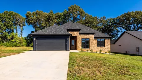 Exterior - 18 Avondale Rd, Cabot, AR 72023 photo 3 of 9