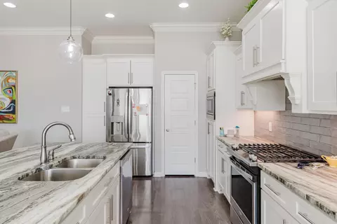 Kitchen - 4309 Sloan Dr, Alexander, AR 72002 photo 7 of 7