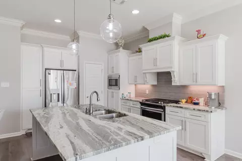 Kitchen - 4309 Sloan Dr, Alexander, AR 72002 photo 4 of 7
