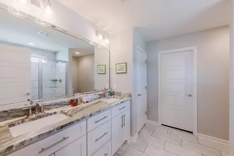 Bath - 4309 Sloan Dr, Alexander, AR 72002 photo 1 of 4