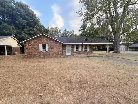 139 W Greenbriar Dr, Osceola, AR 72370