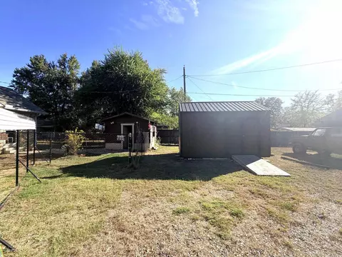 Exterior - 1221 Rankin St Ave, Ashdown, AR 71822 photo 9 of 9