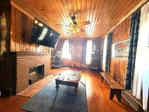 Living - 1221 Rankin St Ave, Ashdown, AR 71822 photo 1 of 1