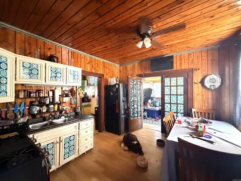 Kitchen - 1221 Rankin St Ave, Ashdown, AR 71822 photo 1 of 3