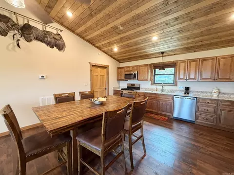 Dining - 104 Cleng Perrson, Fox, AR 72051 photo 1 of 3