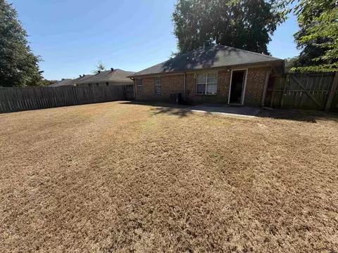 Exterior - 1760 Monaco Dr, Conway, AR 72034 photo 2 of 3
