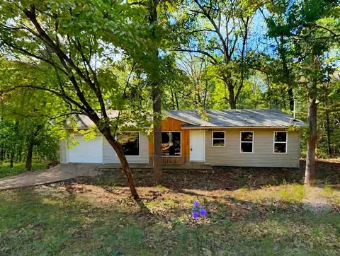 113 Cochise Rd, Cherokee Village, AR 72529