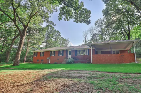 2711 Wood St, Jonesboro, AR 72401