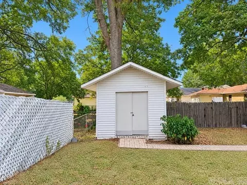 Exterior - 617 Pine Bluff St, Malvern, AR 72104 photo 10 of 10