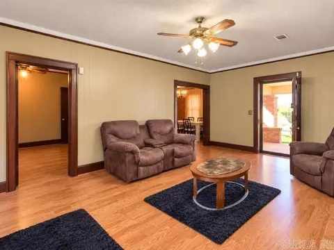 Living - 617 Pine Bluff St, Malvern, AR 72104 photo 3 of 3