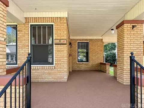 Exterior - 617 Pine Bluff St, Malvern, AR 72104 photo 4 of 10