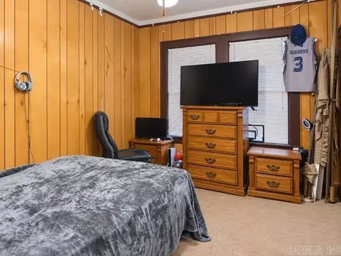 Bedroom - 617 Pine Bluff St, Malvern, AR 72104 photo 1 of 3