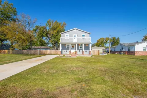 Exterior - 110 N 2nd Street St, Austin, AR 72007 photo 8 of 9