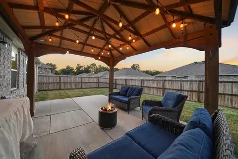 Exterior - 1350 Acuff Ln, Conway, AR 72034 photo 4 of 5