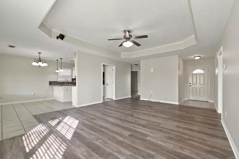 Living - 69 Willow Lake Dr, Ward, AR 72176 photo 3 of 5