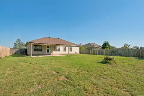 Exterior - 69 Willow Lake Dr, Ward, AR 72176 photo 5 of 7