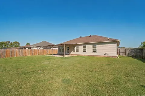Exterior - 69 Willow Lake Dr, Ward, AR 72176 photo 4 of 7