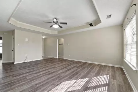 Living - 69 Willow Lake Dr, Ward, AR 72176 photo 4 of 5