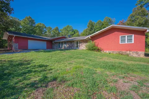 22 Nioka Dr, Cherokee Village, AR 72529