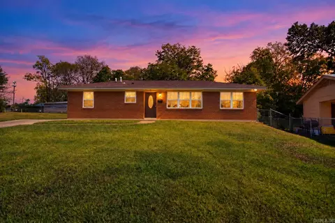 14 Wellford Dr, Little Rock, AR 72209