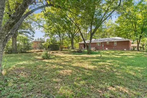 Exterior - 702 N Spring St, Searcy, AR 72143 photo 6 of 6