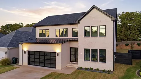7 Belles Fleurs Cir, Little Rock, AR 72223