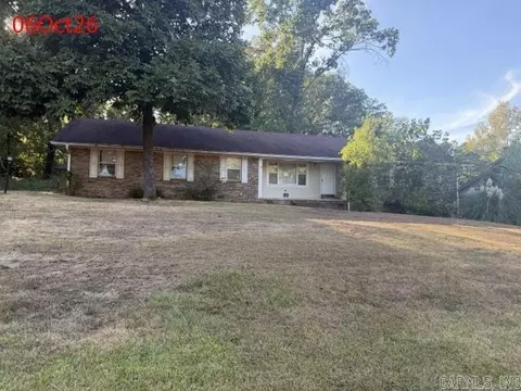 919 N 26 St, Arkadelphia, AR 71923