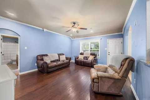 Living - 115 Earnhardt Cir, Cabot, AR 72023 photo 1 of 1