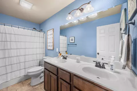 Bath - 115 Earnhardt Cir, Cabot, AR 72023 photo 3 of 3