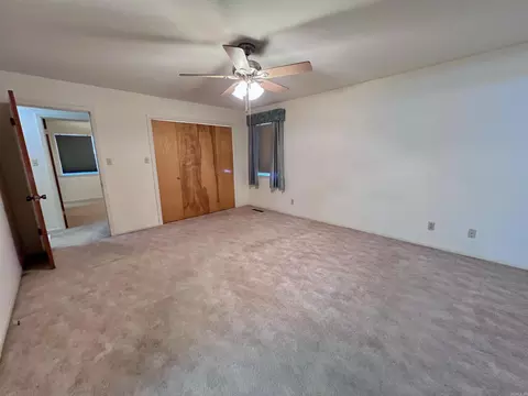 Bedroom - 203 Pine Bluff St, Malvern, AR 72104 photo 4 of 4