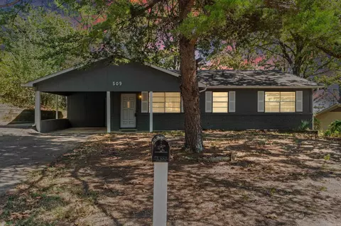 509 Nan Cir, Little Rock, AR 72211