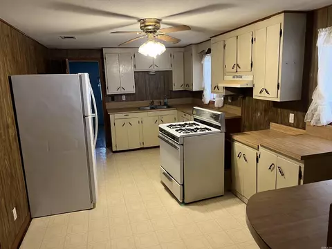304 E Second, Poyen, AR 72128 photo 4