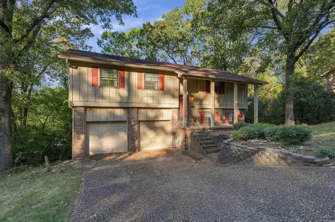 1306 Starfield Rd, North Little Rock, AR 72116